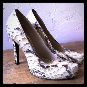 Snakeskin Gianni Bini Heels